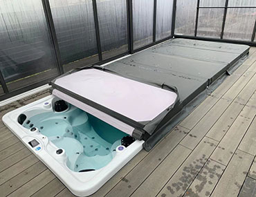 走出國門｜戴高樂無邊際泳池現身歐洲家庭